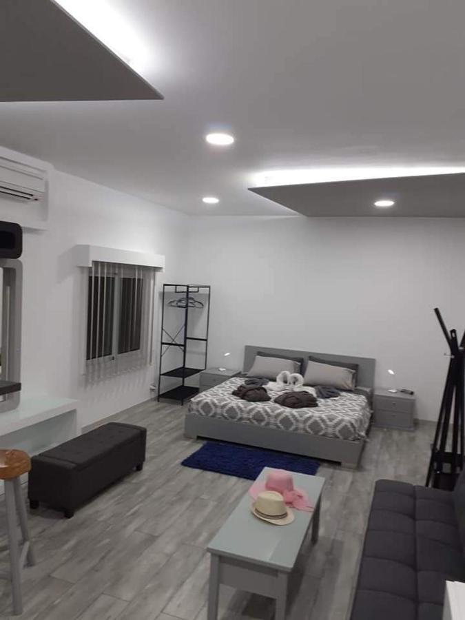 Deluxe Yiota'S Studio ! Klorakas Екстер'єр фото