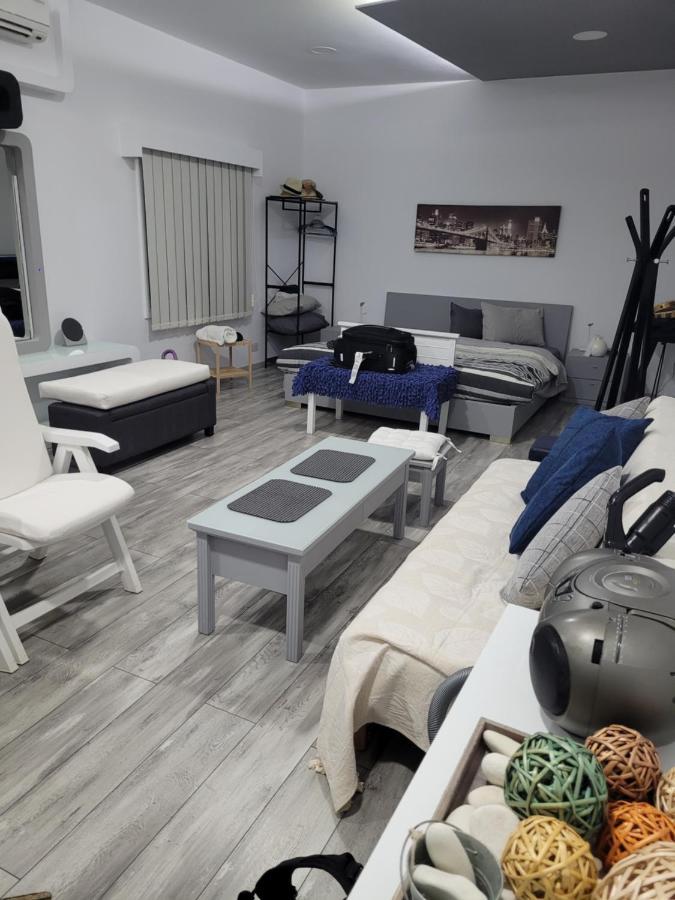 Deluxe Yiota'S Studio ! Klorakas Екстер'єр фото